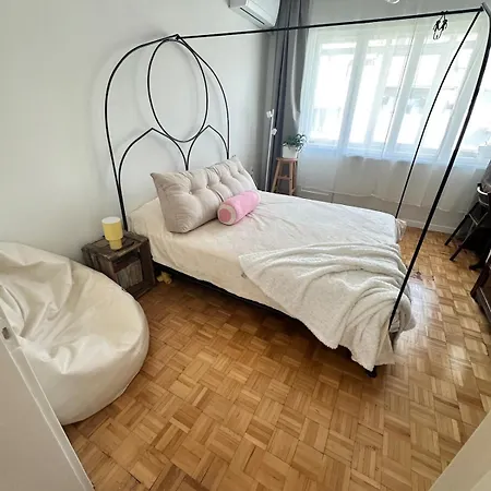 The Big Blue 公寓 瓦爾納