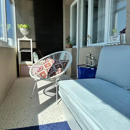 The Big Blue Apartment Warna