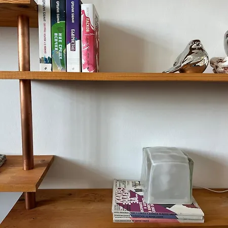 The Big Blue 公寓 *