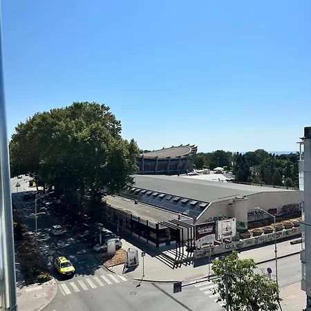 Daire The Big Blue *